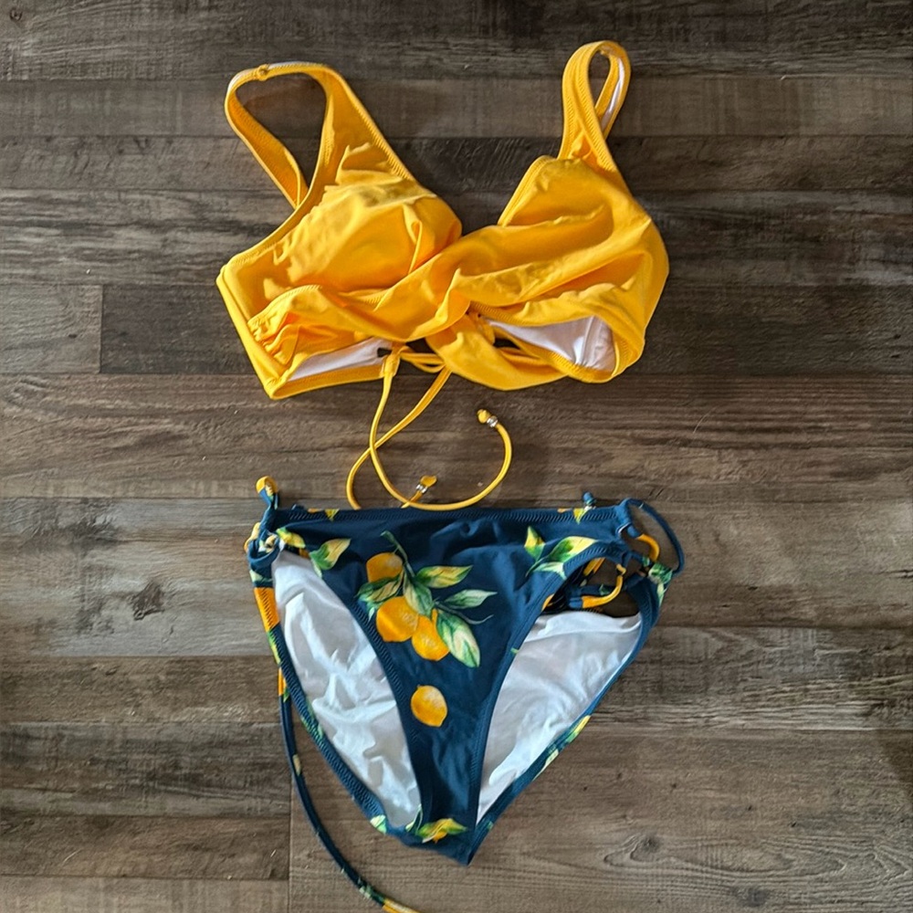 CUPSHE bikini